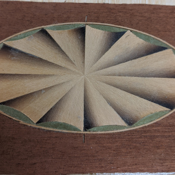 12 segment oval fan inlay